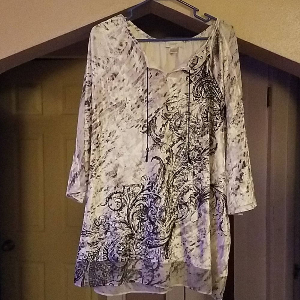 Black and white tunic